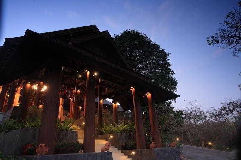 Suanthip Vana Resort チェンライ エクステリア 写真
