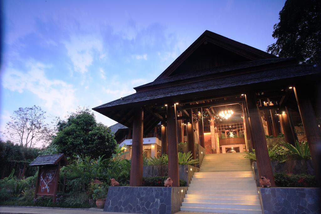 Suanthip Vana Resort チェンライ エクステリア 写真